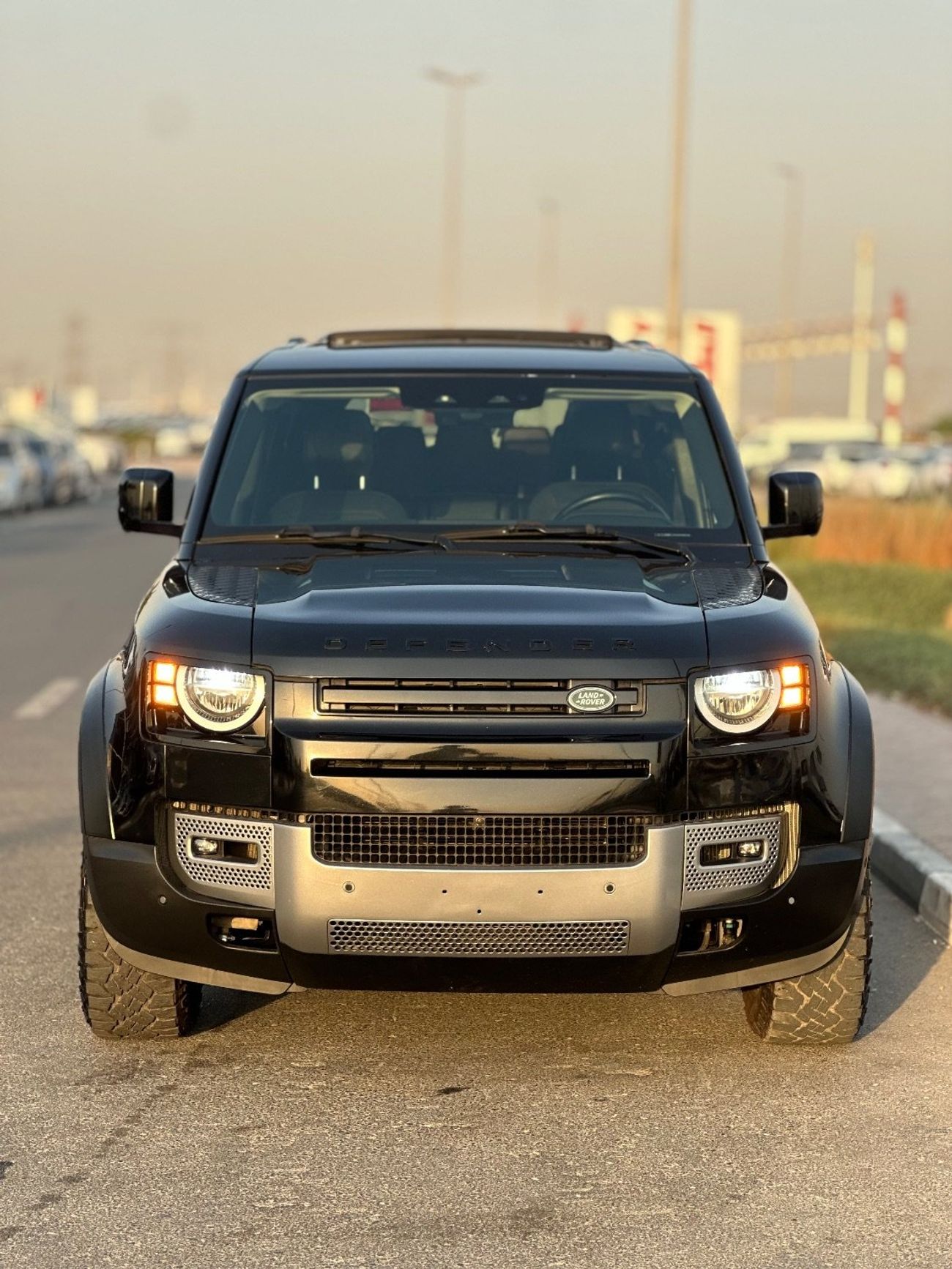 Land Rover Defender P300 110 S 2.0L (5 Seater)