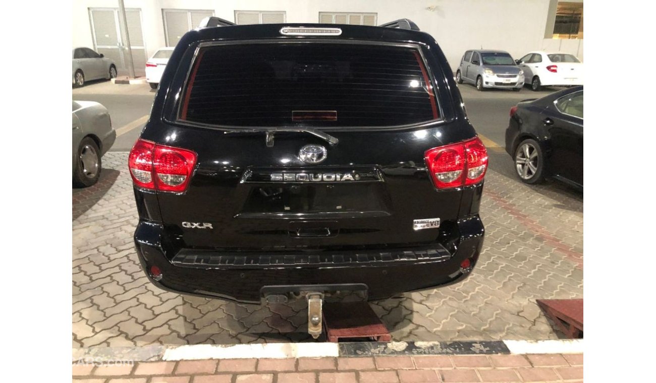 Toyota Sequoia