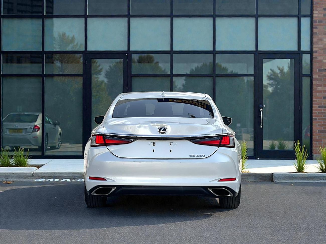 لكزس ES 350 AED 1,320 P.M | LEXUS | ES-350 | 3.5L V6 | 2020 | FREE ACCIDENT | ORIGINAL PAINT