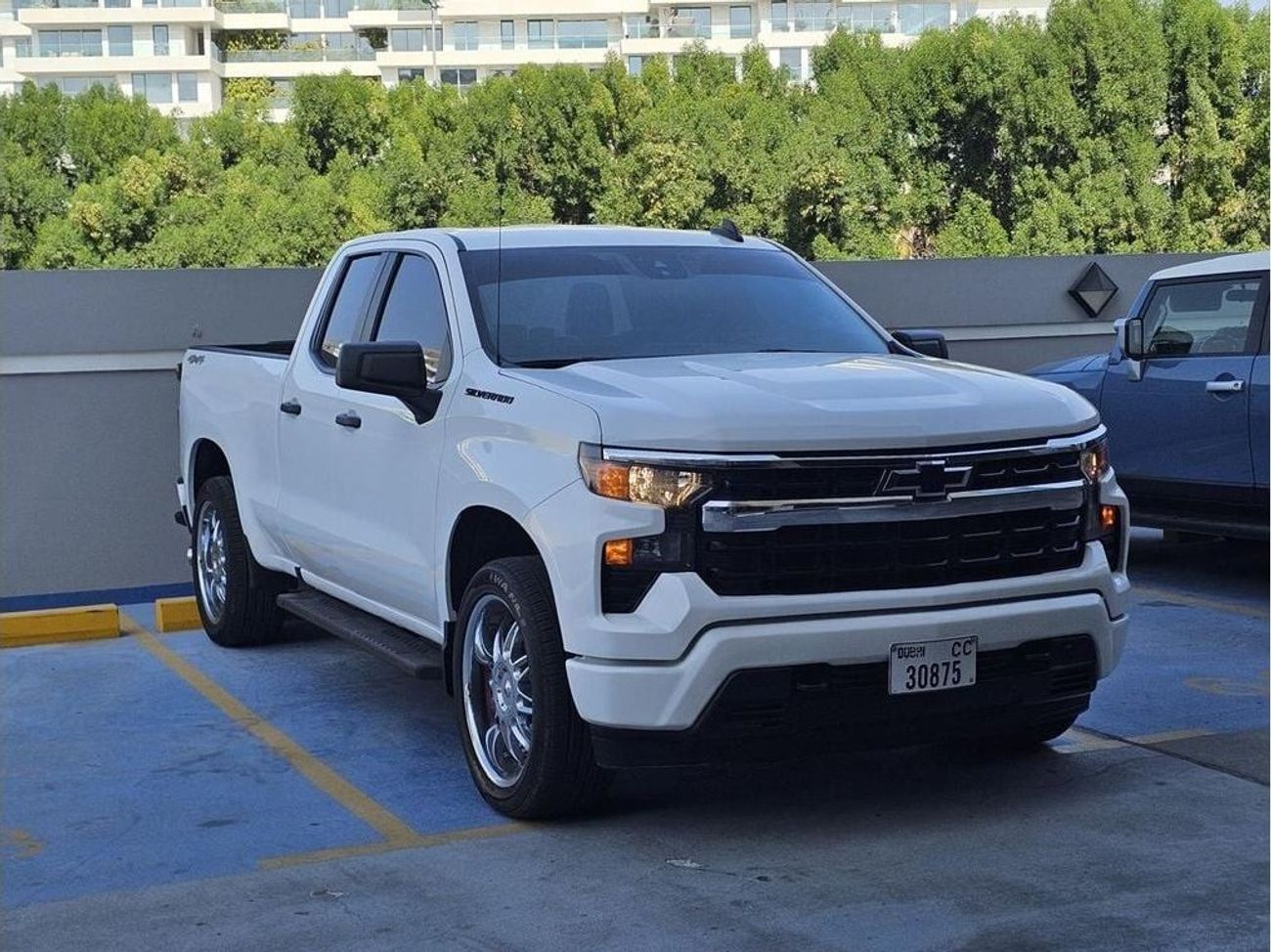 Chevrolet Silverado LEFT HAND