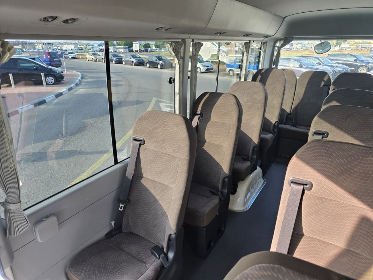 Toyota Coaster coaster 4.2l 23 SEATS