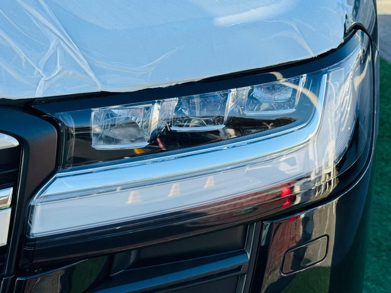 Toyota Land Cruiser TOYOTA LANDCRUISER (300 SERIES) VX 4.0L BLACK 2026