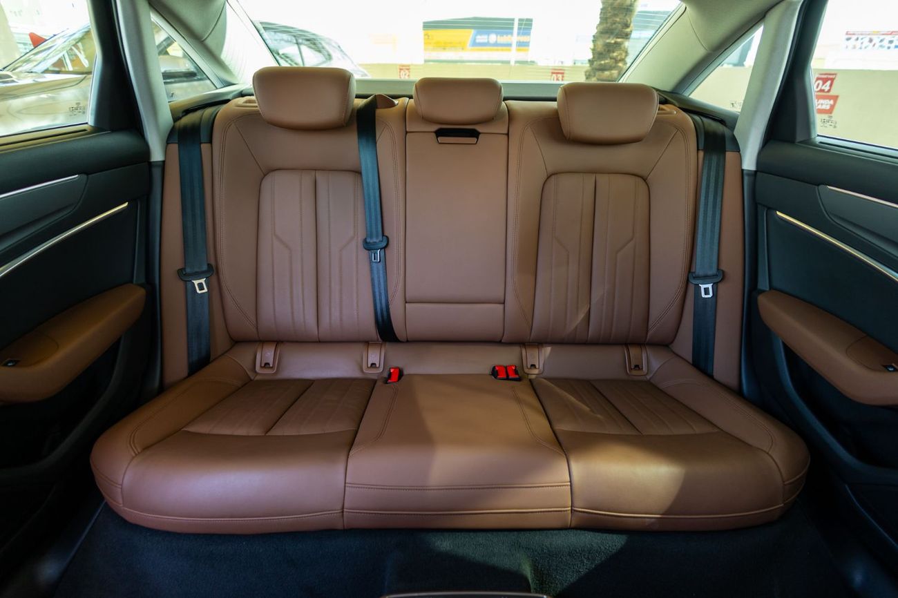 أودي A6 45 TFSI S-Line 2.0L