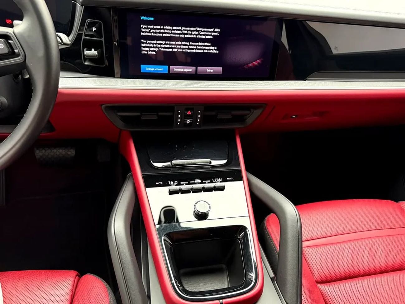 Porsche Cayenne 2024 Porsche Cayenne E-Hybrid Coupe (GCC Specs) – Grey with Red Interior