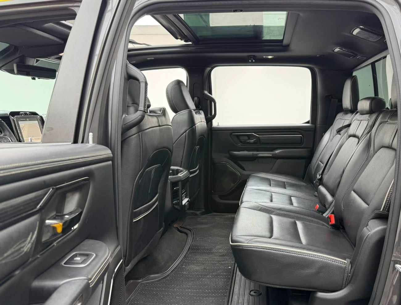 RAM 1500 LIMITED 2022 RAM 1500 Limited, 2028 RAM Warranty + Service Pack, Full RAM Service History, Fully Loaded. GCC