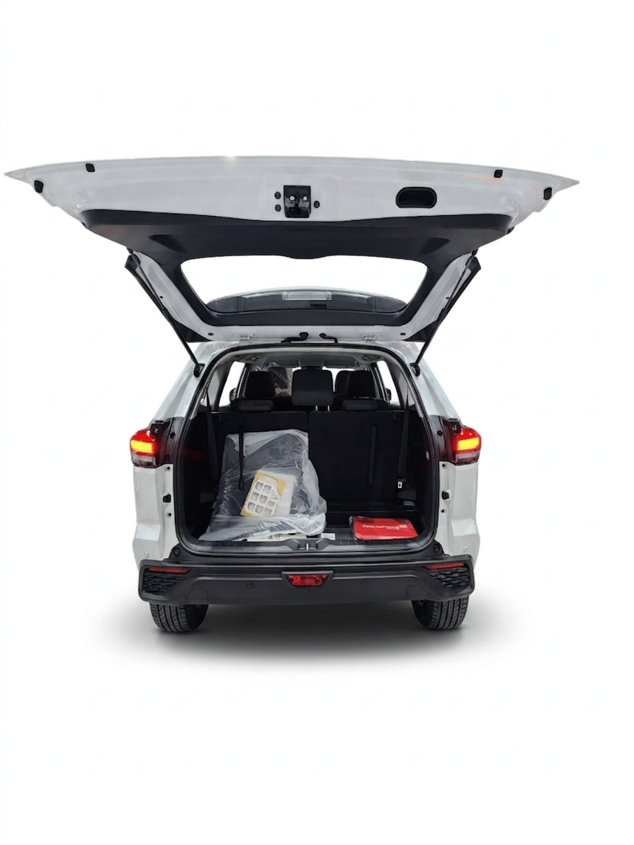 تويوتا إينوفا TOYOTA INNOVA 2.0L PETROL FWD 2026