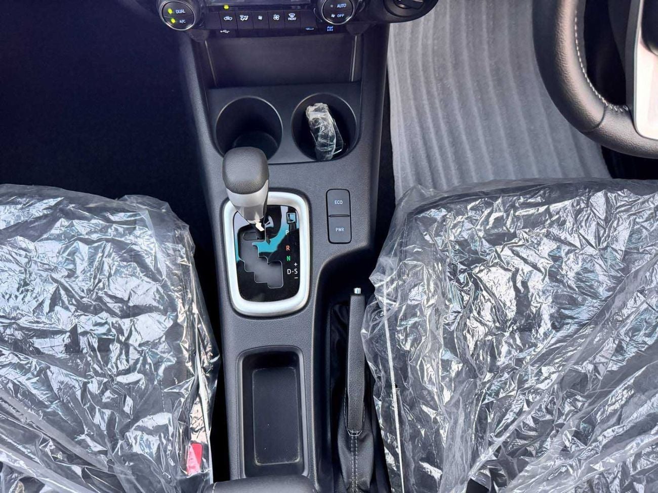 تويوتا هيلوكس 2025 TOYOTA RIGHT HAND DRIVE HILUX TOP-LINE D/CAB 2.8L DIESEL BRAND NEW 0KM