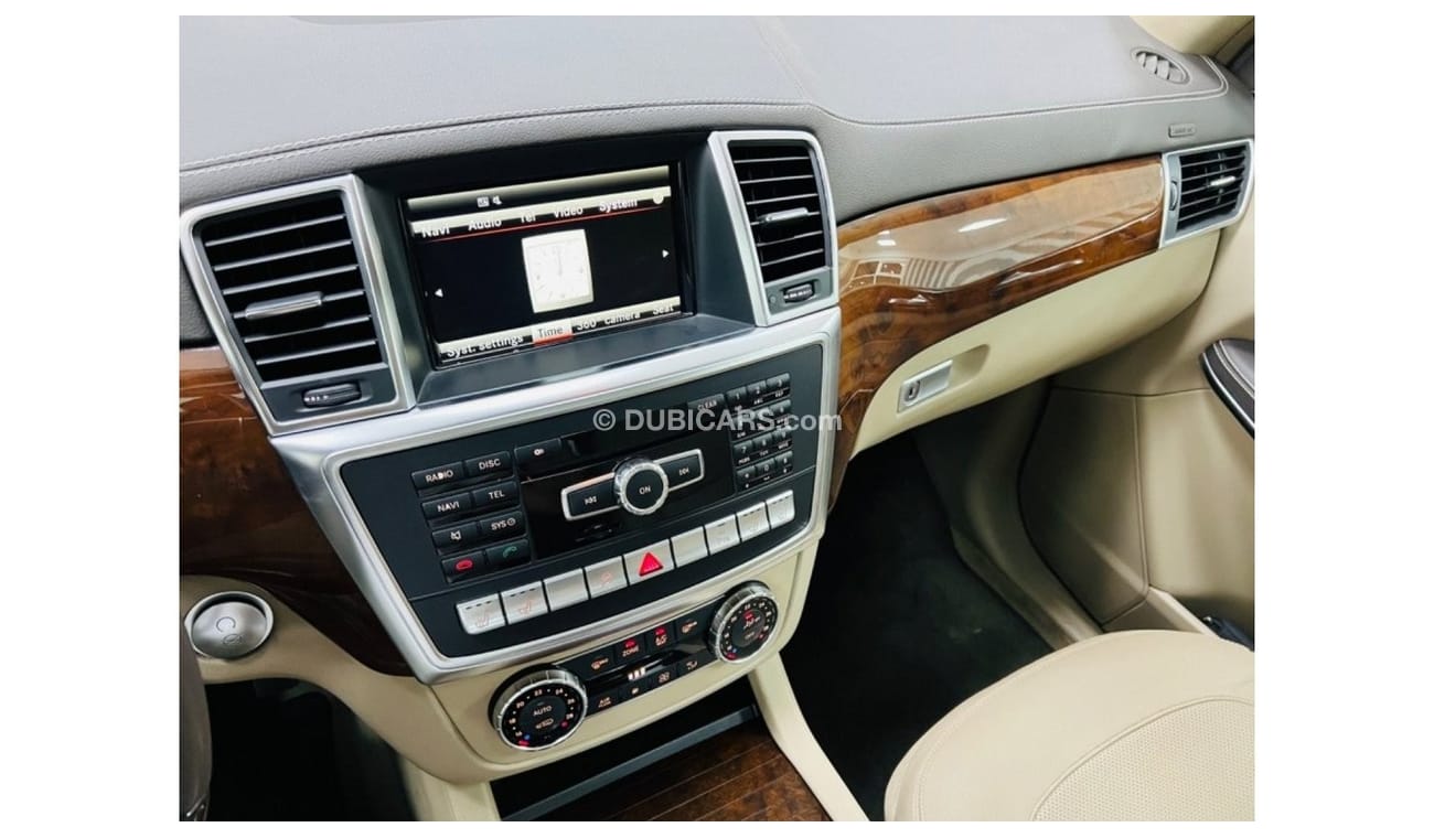 Mercedes-Benz GL 500 Std GCC .. Perfect Condition .. AMG .. Top Range .. FSH .