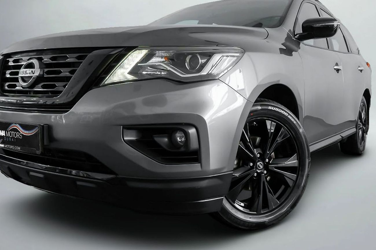 Nissan Pathfinder Midnight Edition 3.5L