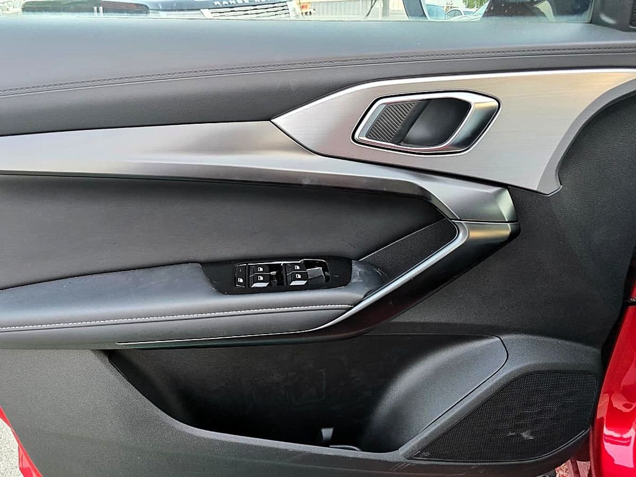 MG One MG One 1.5 LUX SUV FWD 5Doors Red Color 2024