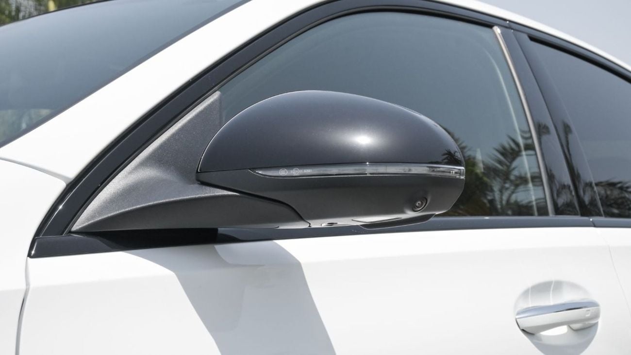 Mercedes-Benz C 200 Mercedes-Benz C200 Night Package - 1.5L Turbocharged - HUD - 2024 Brand New