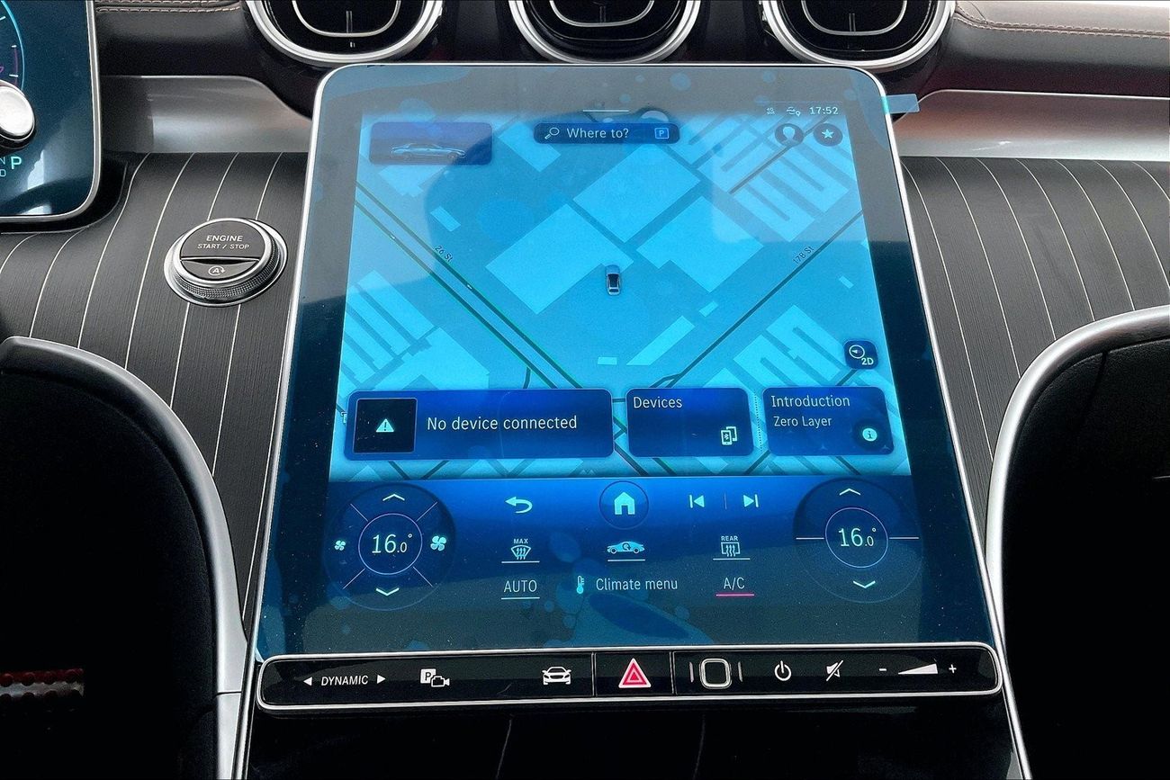 مرسيدس بنز C 200 Premium + (AMG Line) | سنة ضمان مجانية | خالية من أضرار الفيضانات