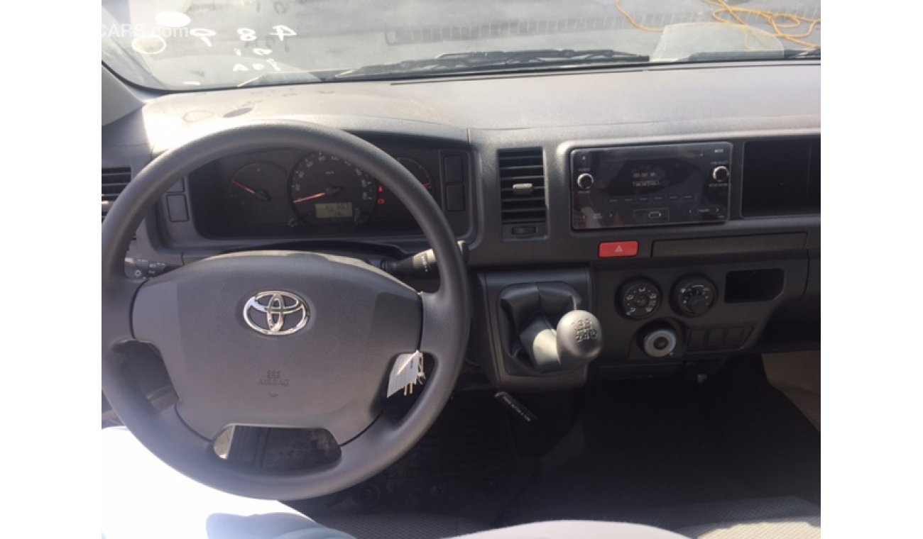 Toyota Hiace PANEL VAN