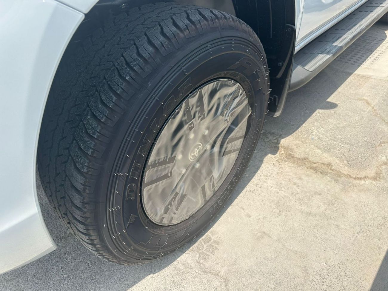 Toyota Hilux S GLX 2.4L AWD A/T GLX 2.4L AWD A/T