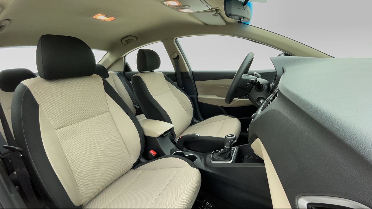 Hyundai Accent SMART 1.6 | Zero Down Payment | Free Home Test Drive