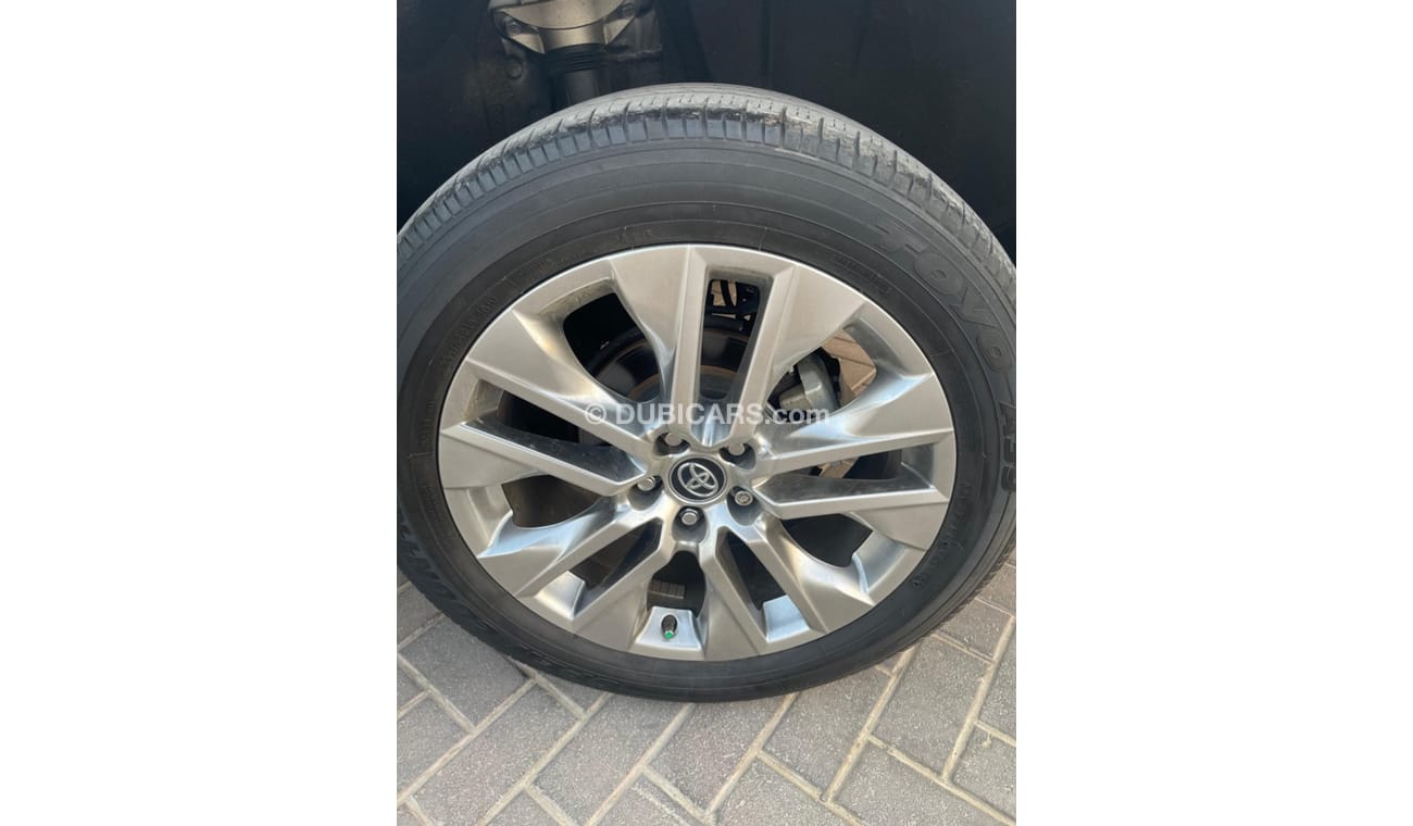 Toyota RAV4 2020 Toyota RAV4 XLE PREMIUM, 2.5L. Imported from USA