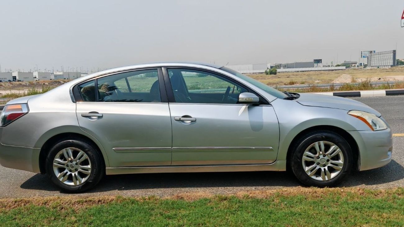 نيسان ألتيما Nissan Altima Model 2012