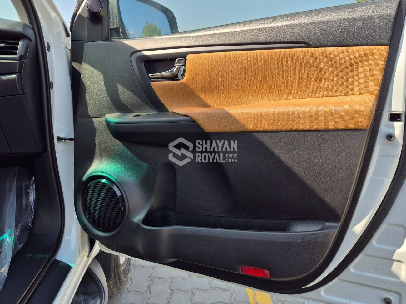 Toyota Fortuner 2.4L DIESEL STD 4WD AT 7-SEATS 2026MY ONLY FOR EXPORT