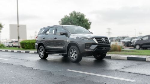 تويوتا فورتونر VXR 2026 Toyota Fortuner VX 4.0L AT Petrol (Gray-Tan)