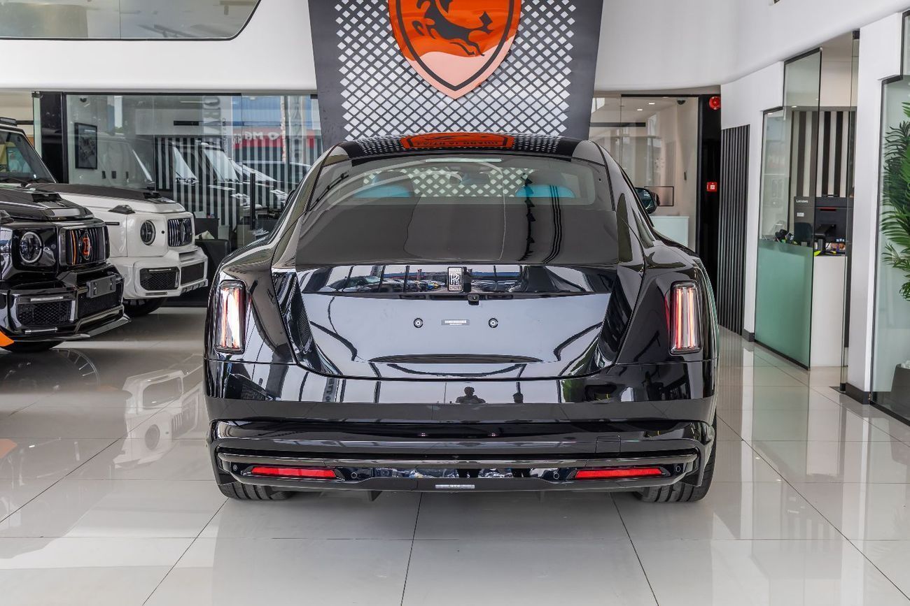 رولز رويس سبيكتر Coupe Rolls-Royce Spectre - Black Badge - 2 Tone Interior - Starlight - 2025 With Warranty