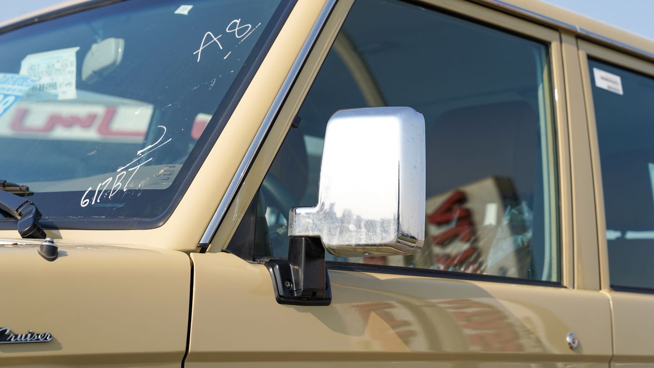 Toyota Land Cruiser 70