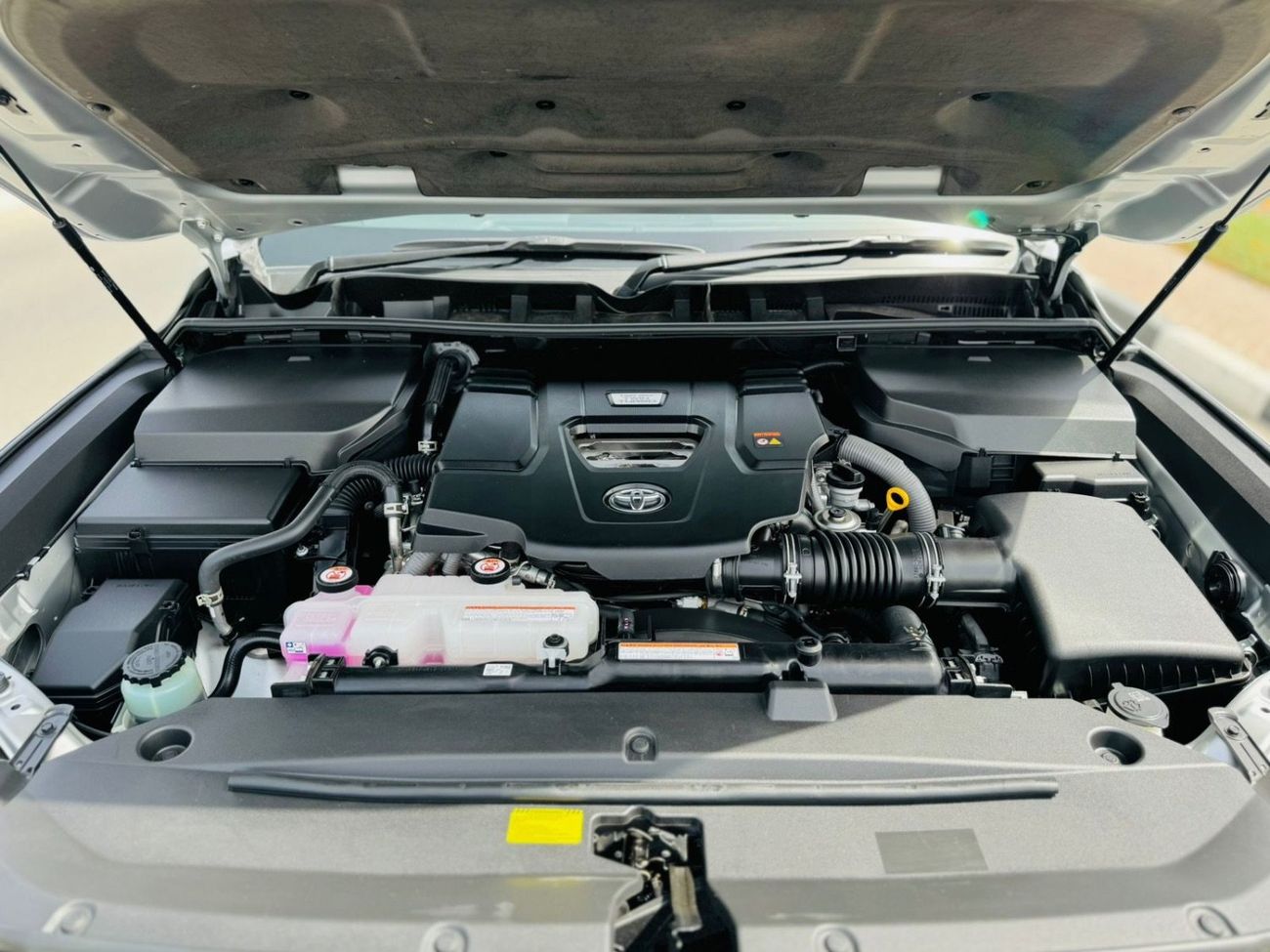 تويوتا لاند كروزر Toyota Land Cruiser VXR  year 2023 fuel diesel Right hand drive