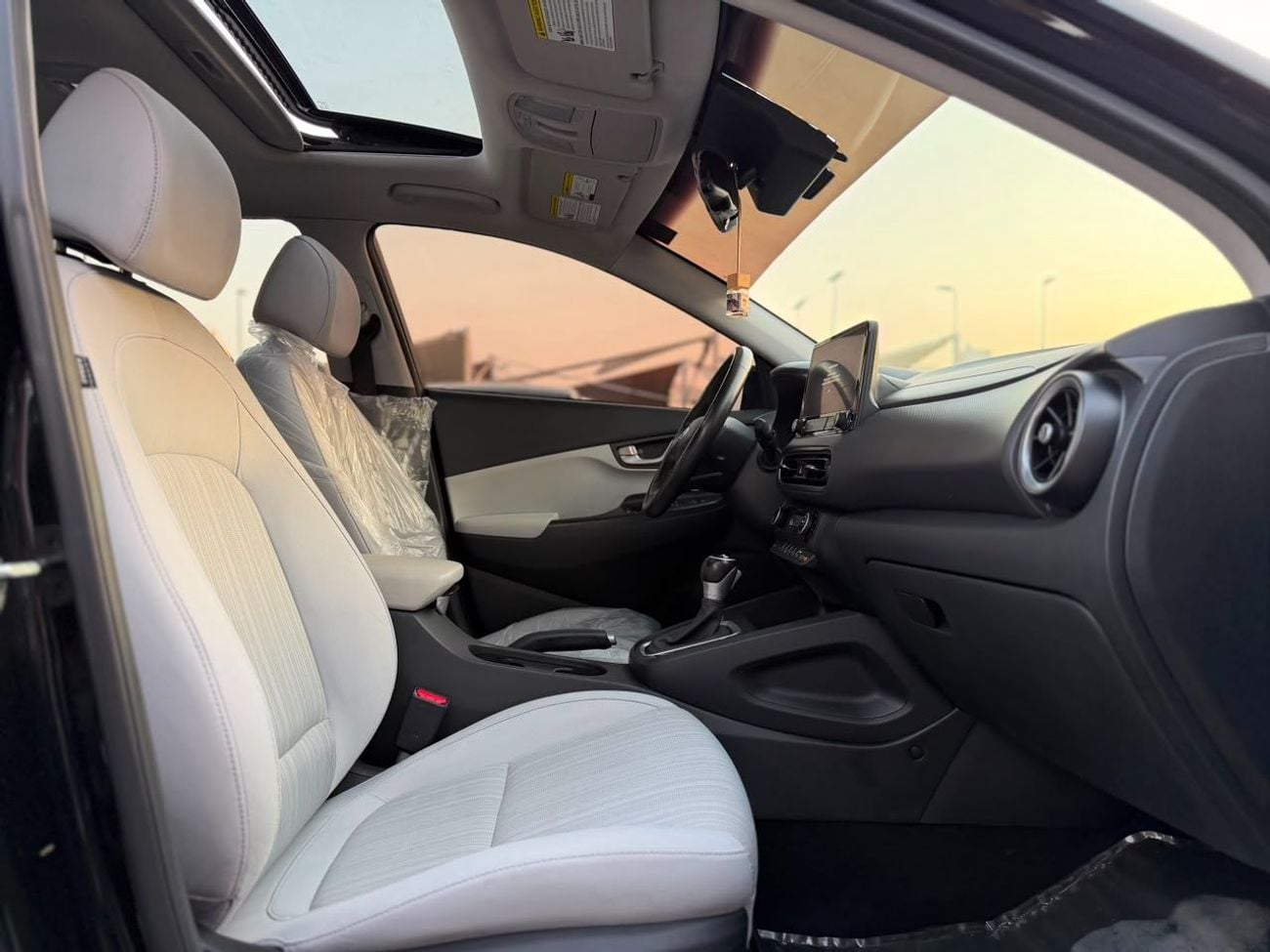 Hyundai Kona GLS TOP 750 Monthly / Zero Down Peymant Hyundai Kona Full Option 1.6L 2023 70,000KM