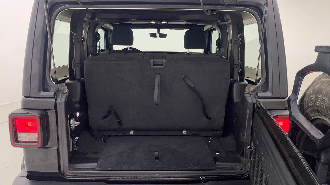 جيب رانجلر SPORT 3.6 | بدون دفعة مقدمة | اختبار القيادة في المنزل