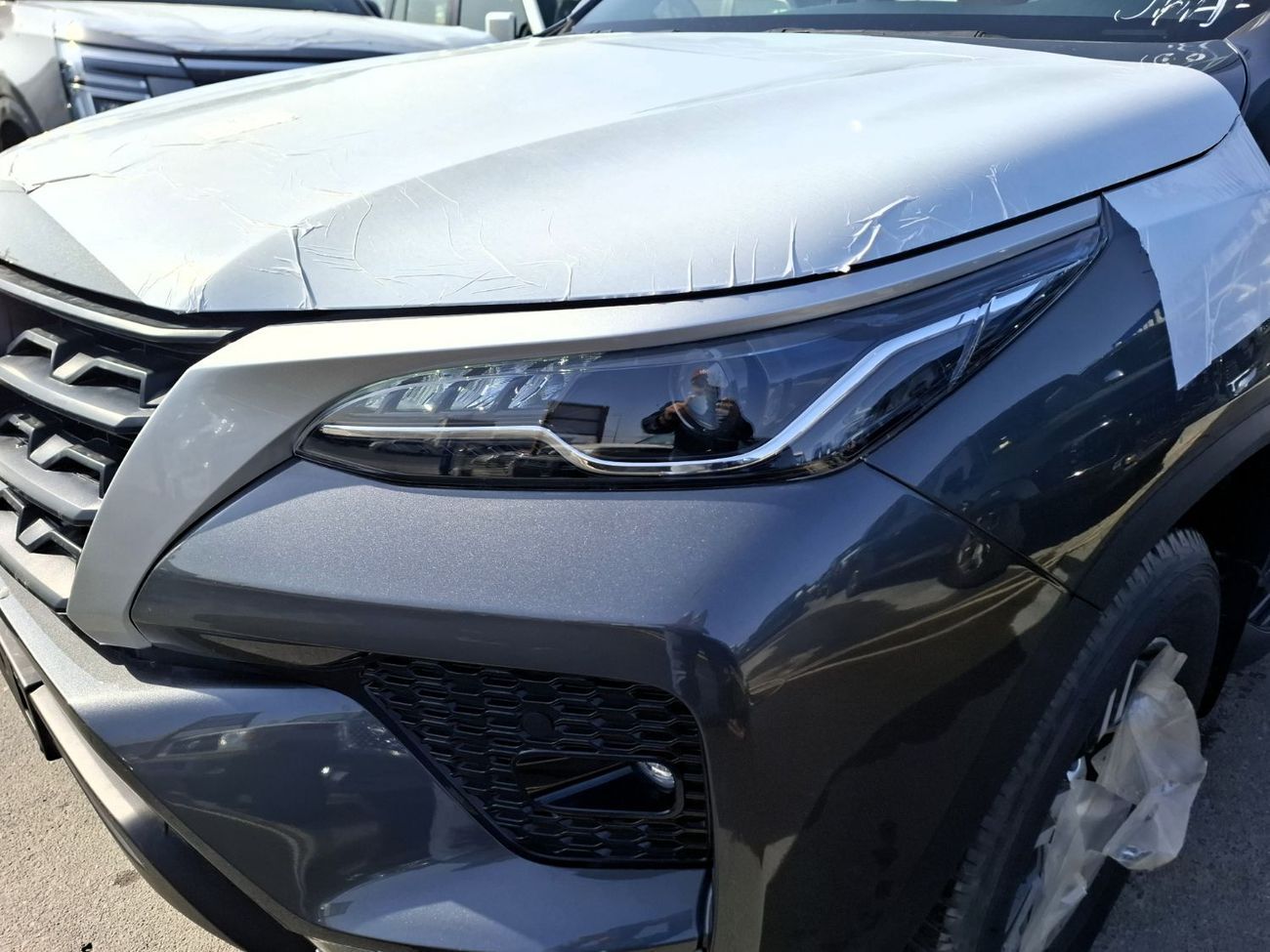 تويوتا فورتونر Toyota Fortuner EXR 2.7L 2026 Grey Petrol