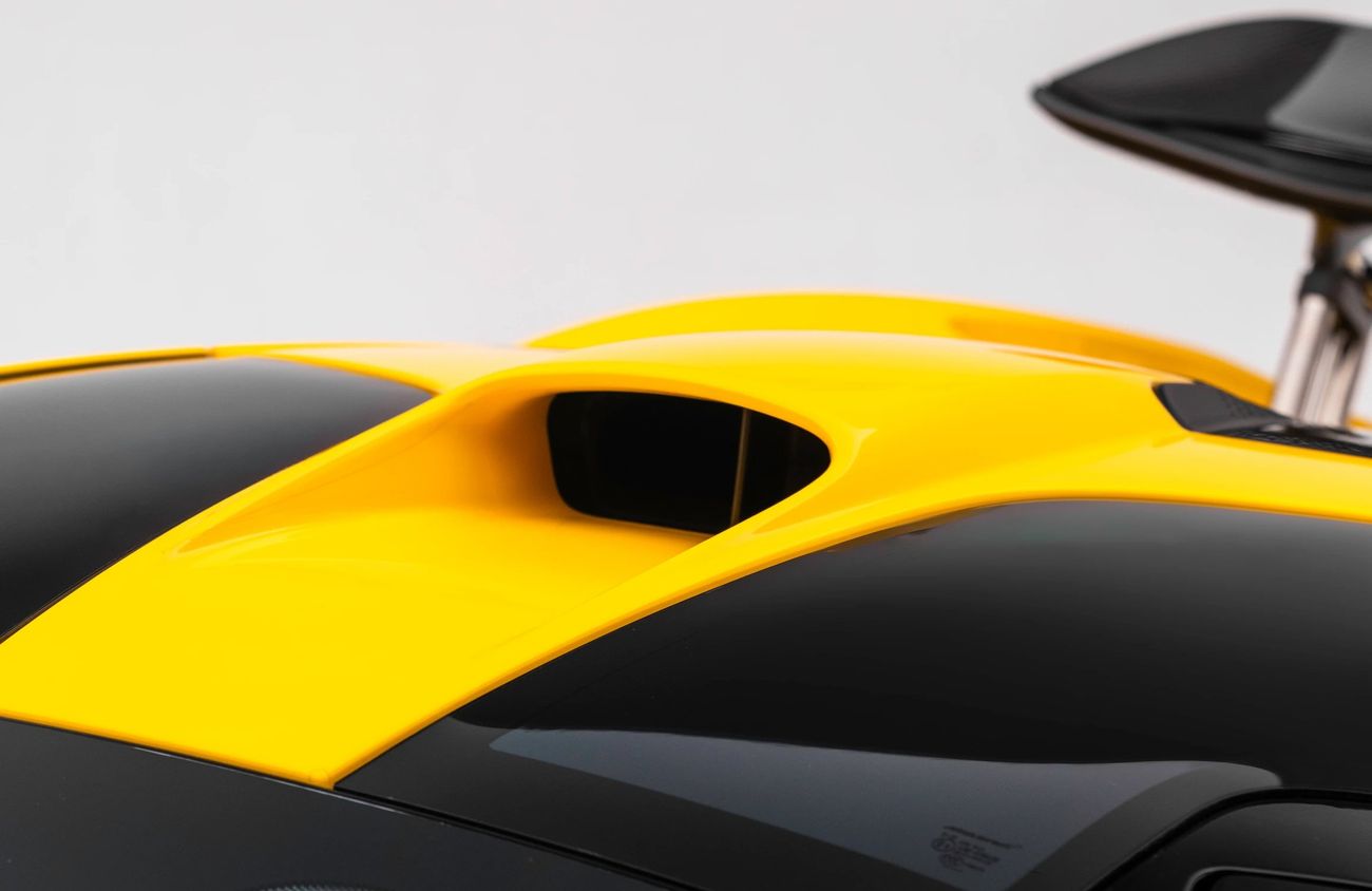 مكلارين P1 3.8L V8 Twin-Turbocharged + Electric Motor