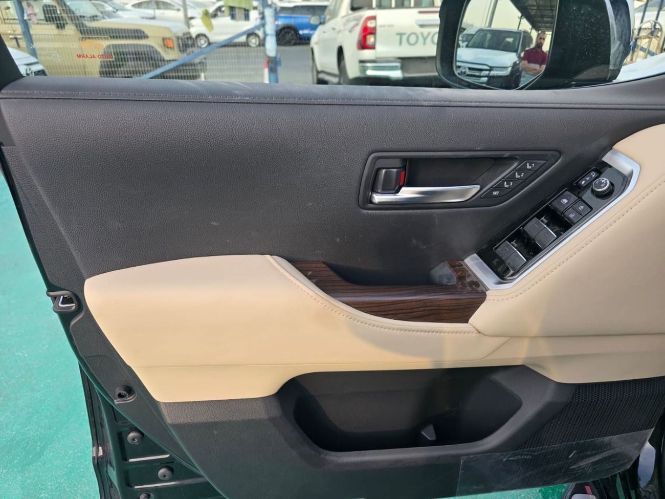 Toyota Land Cruiser TOYOTA LAND CRUISER VXR+ OMANI SPECS 2026 MODEL