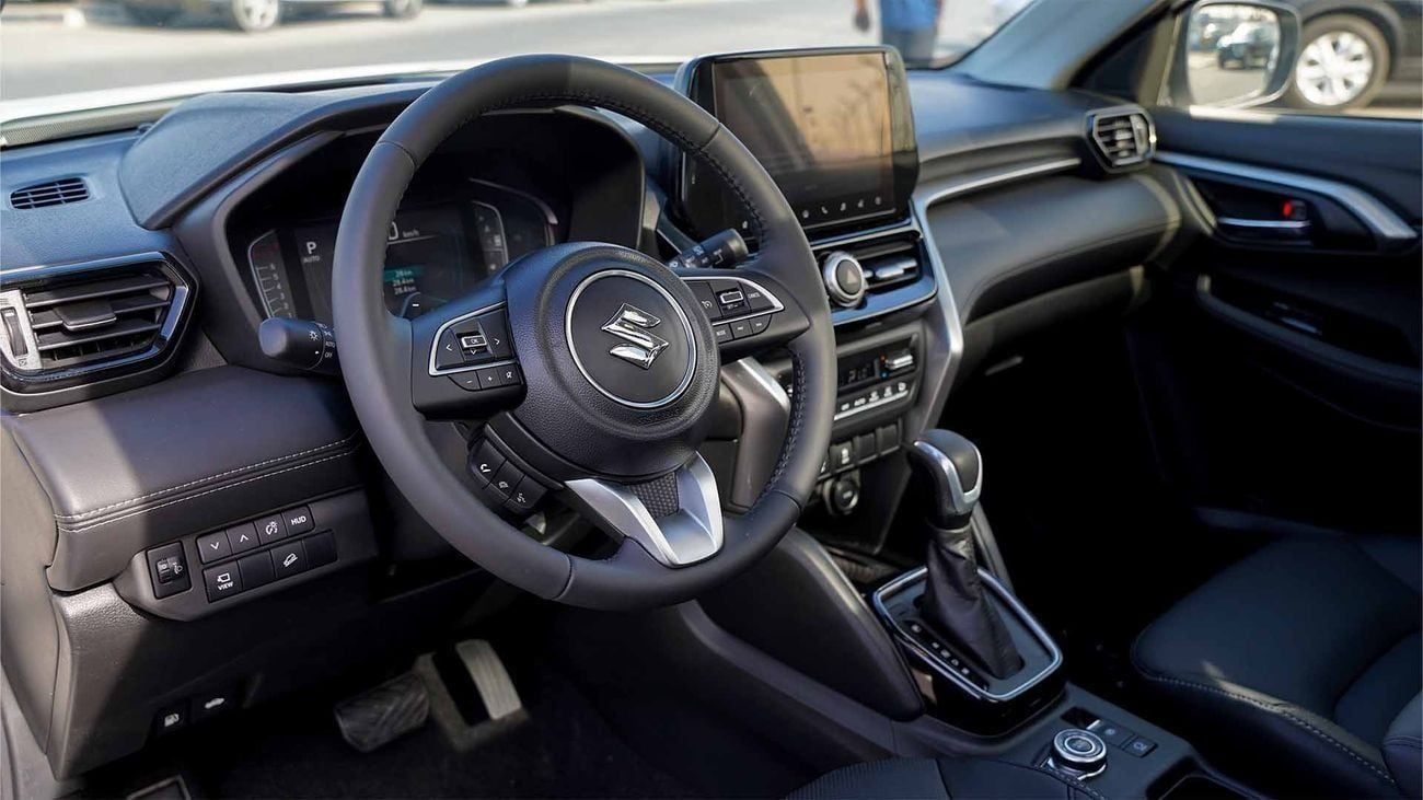 سوزوكي جراند فيتارا جديد كليًا 2026 Suzuki Grand Vitara GLX 1.5L هايبرد 4 أسطوانات SUV – المواصفات الأفريقية