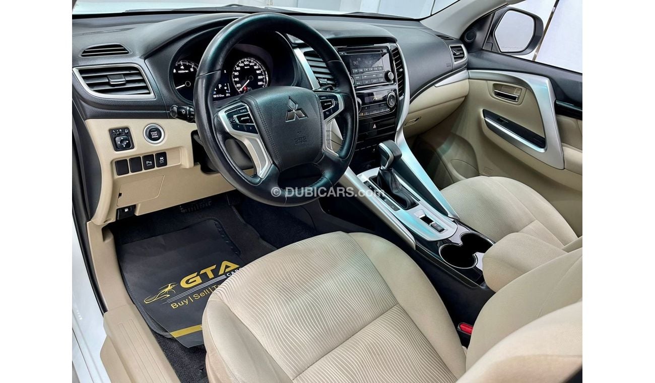 Mitsubishi Montero 2016 Mitsubishi Montero Sport, Mitsubishi Service History, One Year Warranty, GCC