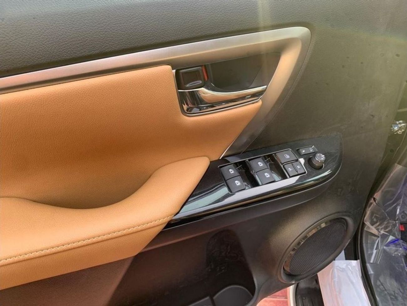 Toyota Fortuner 4.0L VX.R LIMMTED