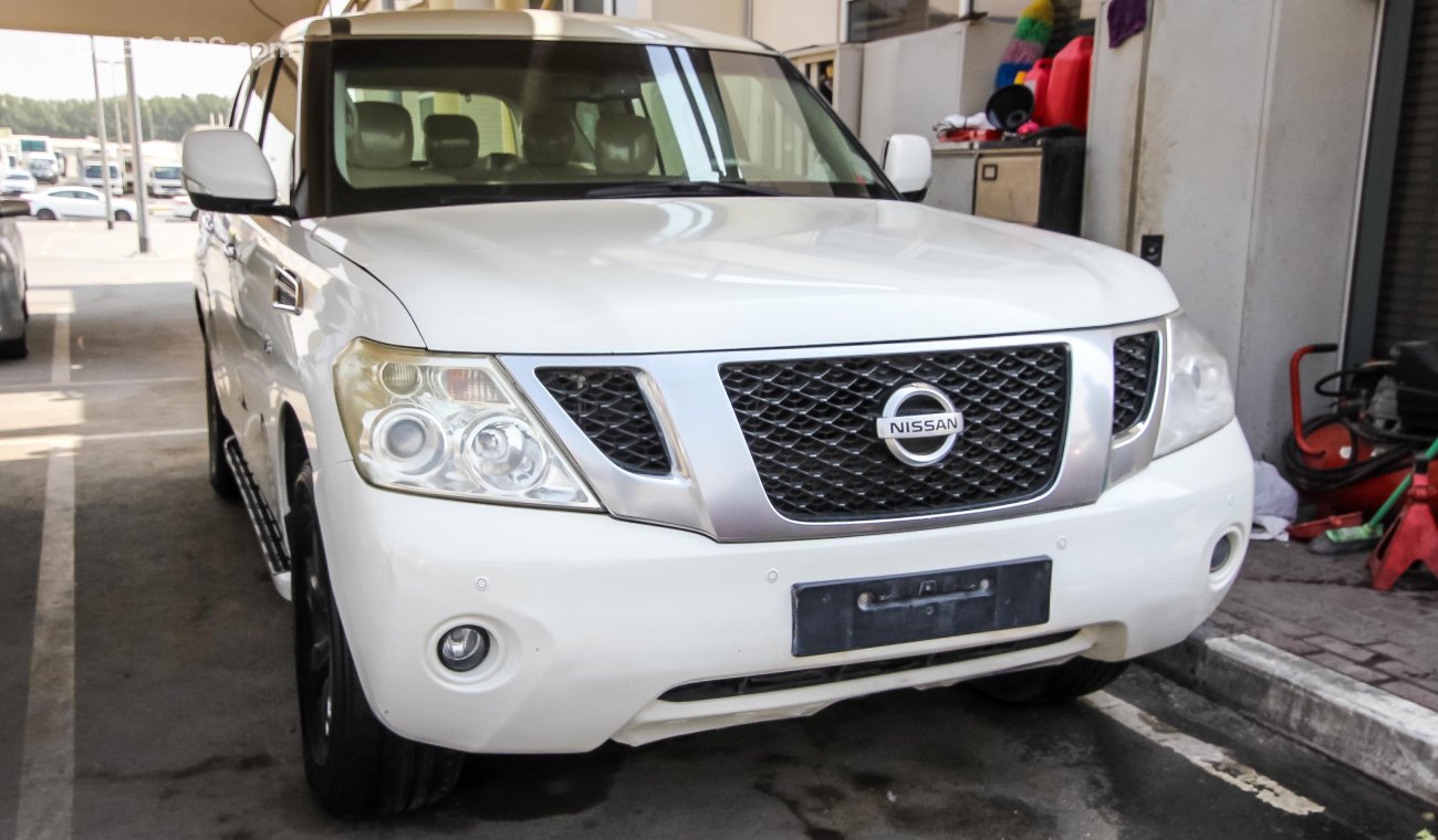 Nissan Patrol SE