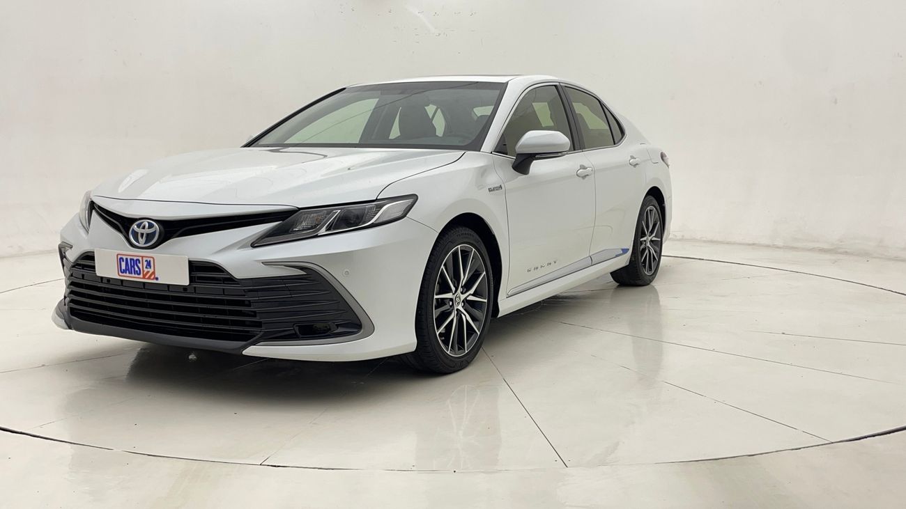 تويوتا كامري GLE 2.5 | بدون دفعة مقدمة | اختبار القيادة في المنزل