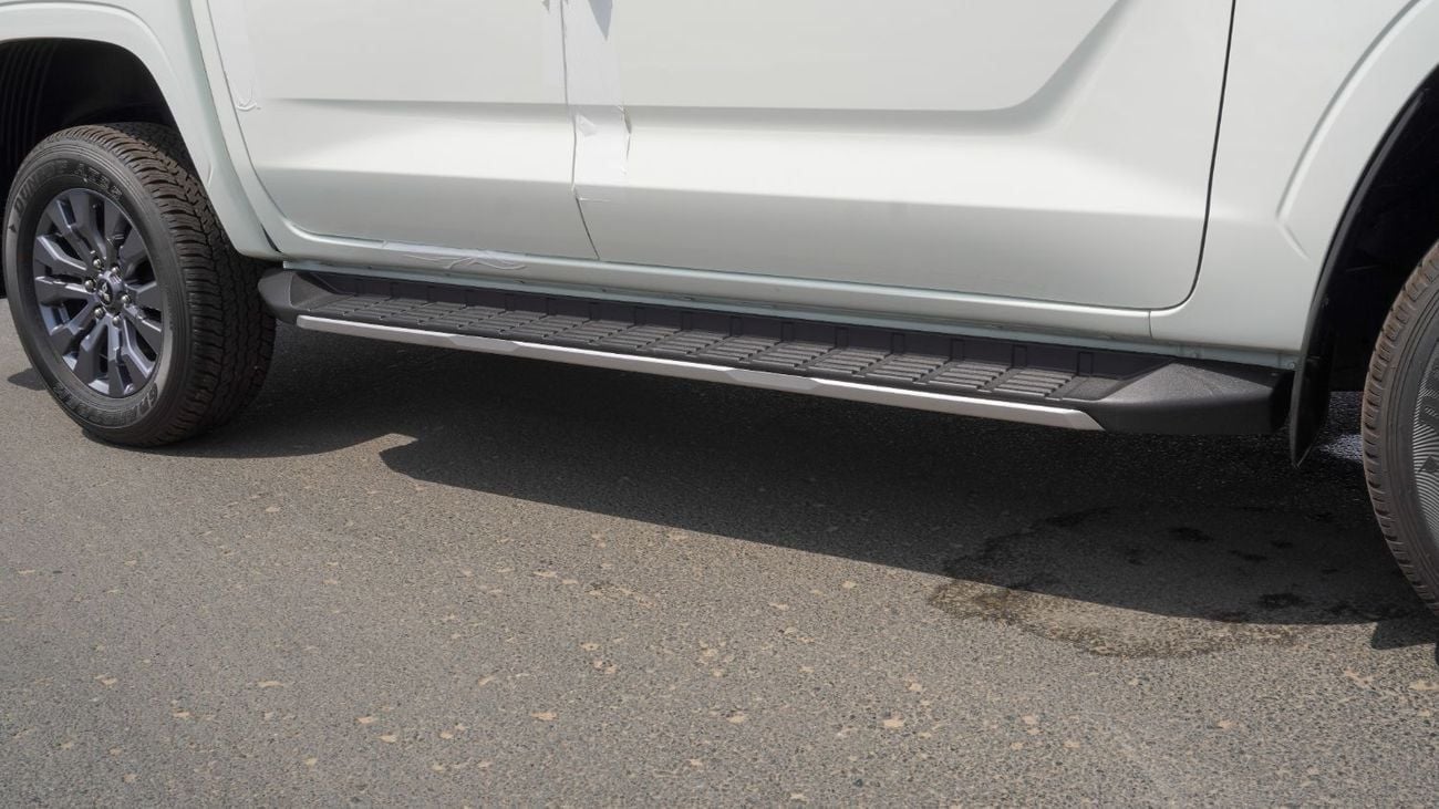 Mitsubishi L200 Brand New Mitsubishi Sportero 2.4L 2025 Diesel 4WD |White/Black |L200-SPORTERO25-A |FOR EXPORT