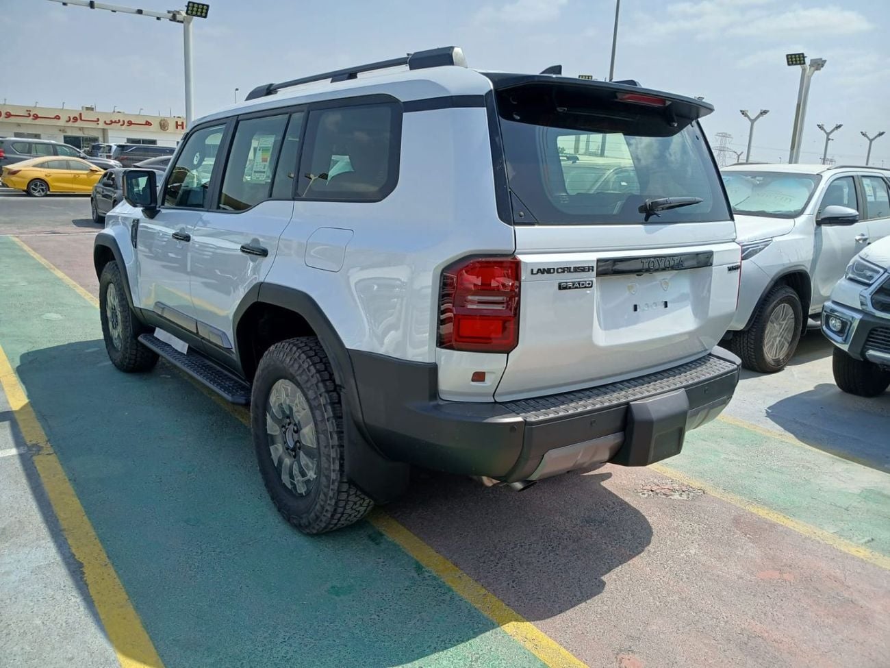 Toyota Prado TOYOTA PRADO DIESEL 2.8L  MID OPTION 2025