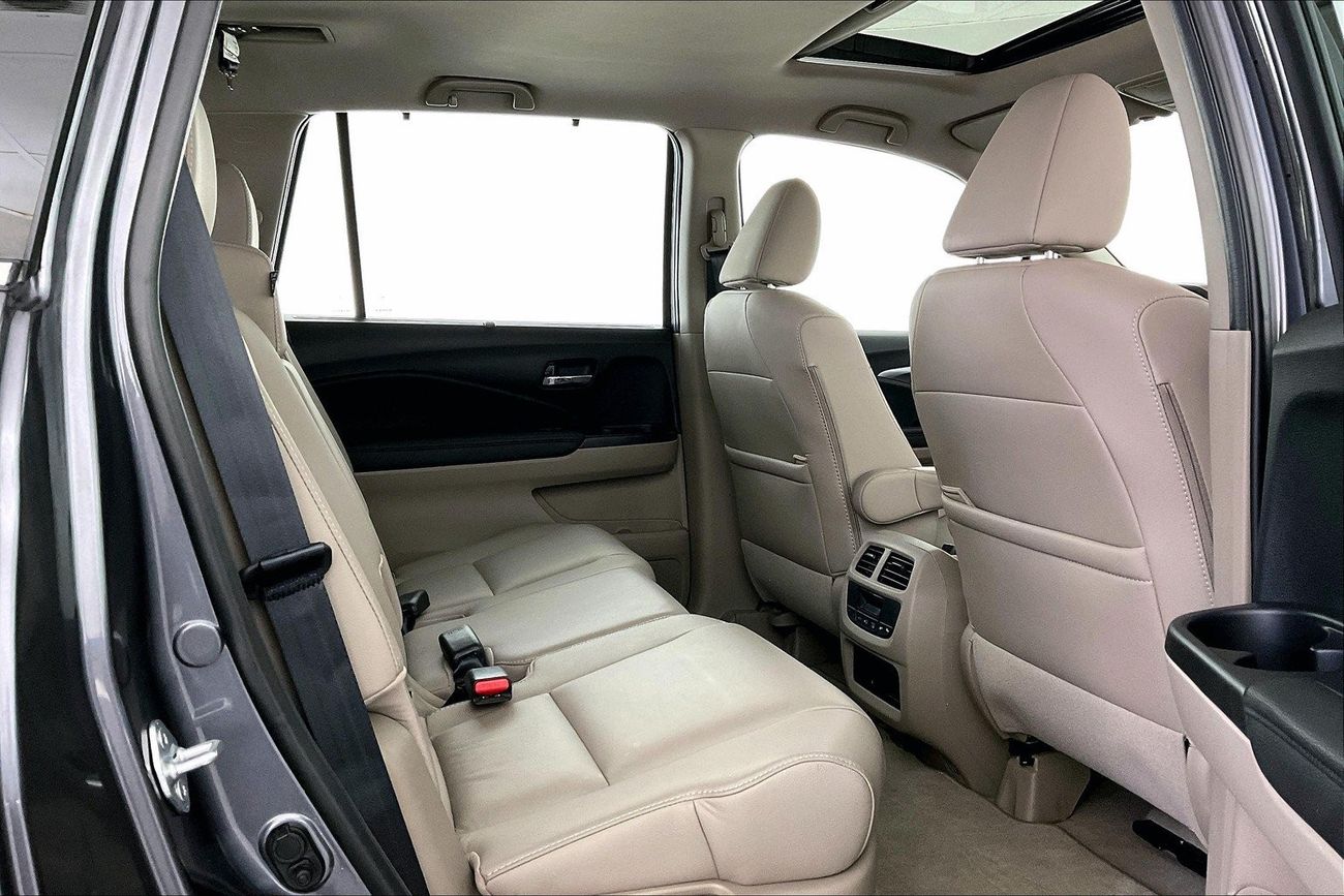 Jeep Grand Cherokee Limited Plus| 1 year free warranty | Exclusive Eid offer