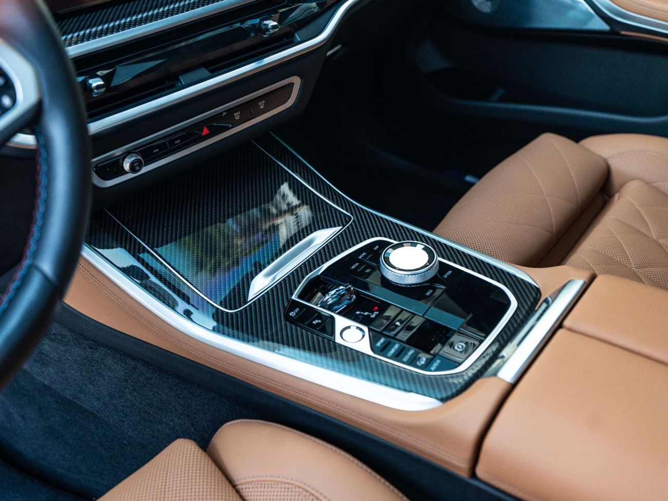 بي أم دبليو X5 M60i xDrive