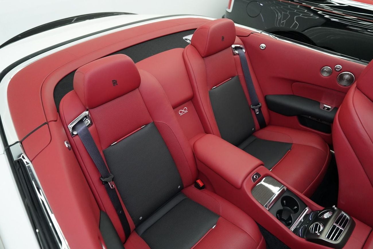 Rolls-Royce Dawn Black Badge Mansory