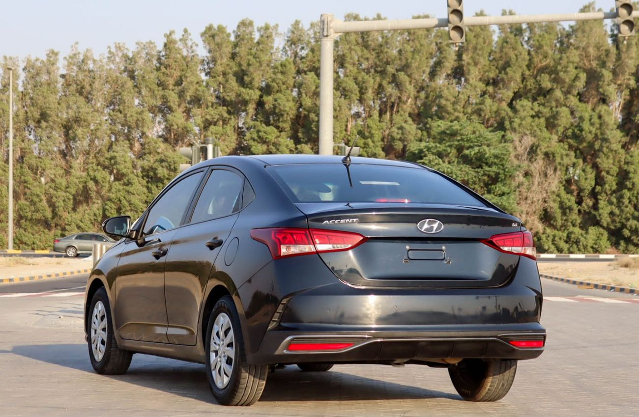 Hyundai Accent Base 1.6L (138 HP) Hyundai Accent 2022 GCC 1.6 L accident-free, in excellent condition, 658 P.M