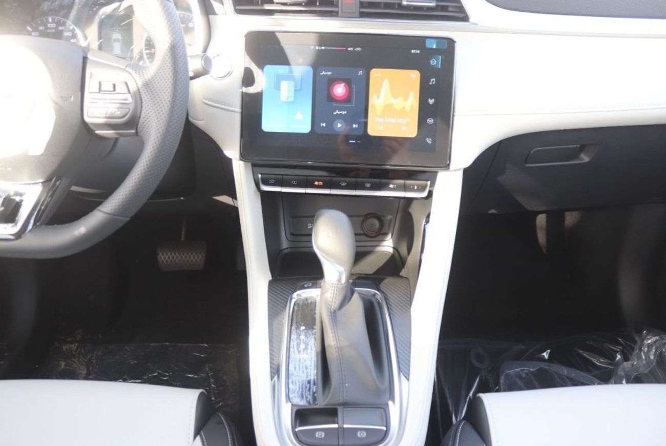 أم جي ZS 1.5L LUXURY, PUSH START, PANORAMIC ROOF, LEATHER SEAT, FULL OPTION, MODEL 2024