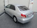 Toyota Yaris BASE