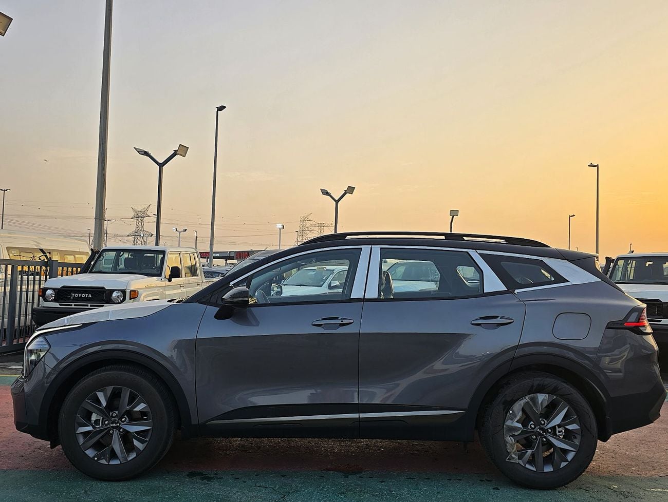 Kia Sportage KIA SPORTAGE 1.5L petrol SUV FWD Gcc Grey Color 2026 Model