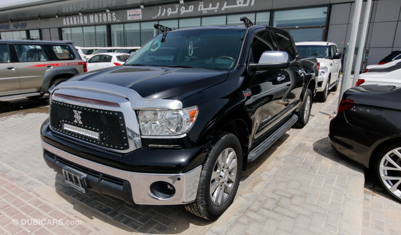 تويوتا تاندرا 5.7 L V8 Platinum