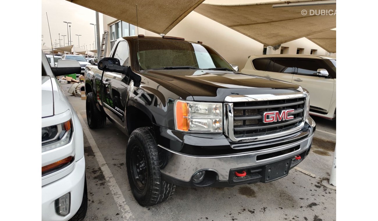 GMC Sierra 2 door gulf specs automatic