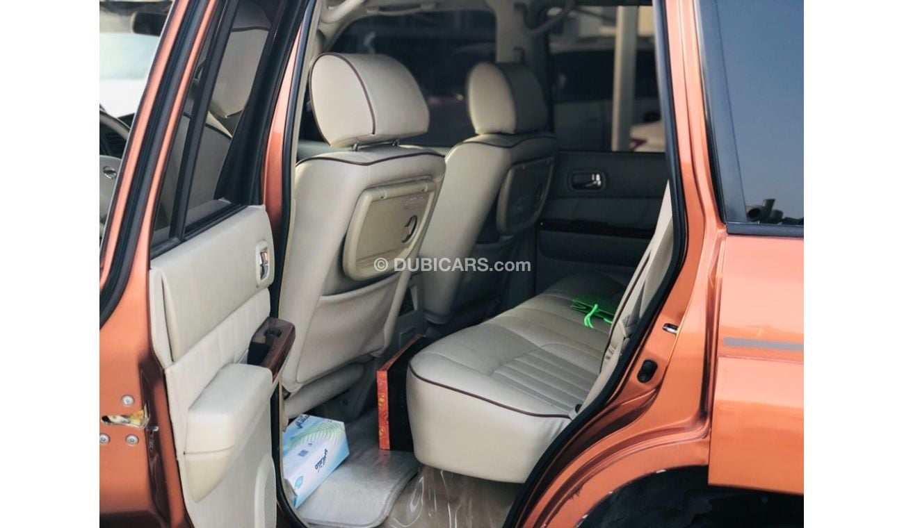 نيسان باترول سوبر سفاري سياره نظيفه جدا بحاله ممتازه بدون حوادث