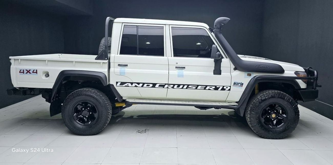 Toyota Land Cruiser Pick Up DIESEL 4.5 LITER ,RIGHT HAND DRIVE MANUAL GEAR