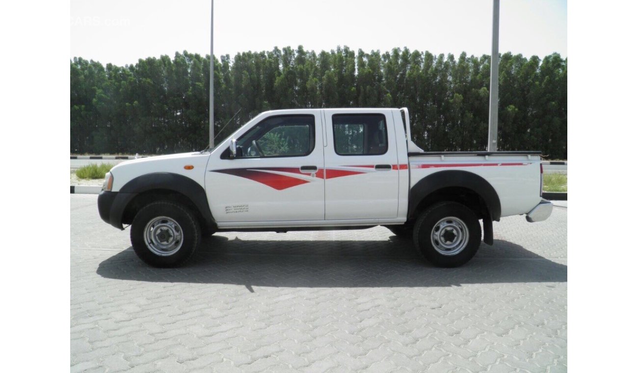 Nissan Pickup 2013 4X4